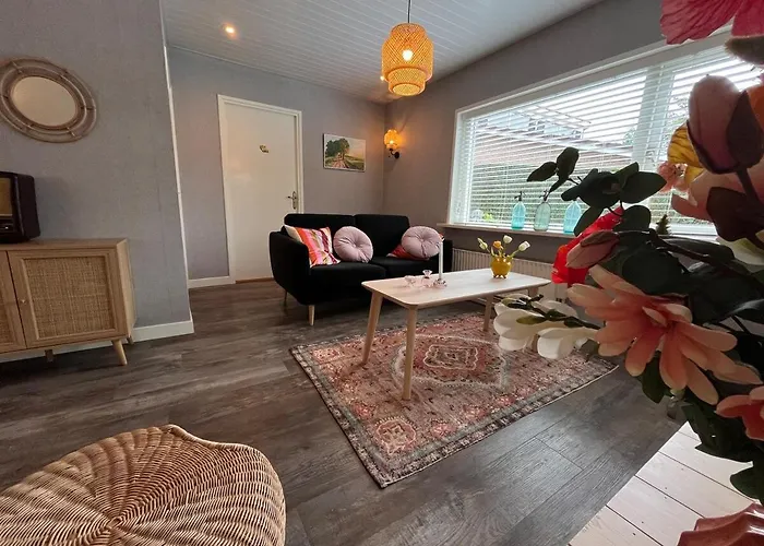 Eldorado I Near Forest On Quiet Park בית נופש *