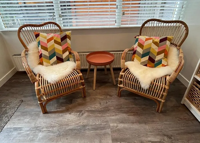 Eldorado I Near Forest On Quiet Park * פוטן