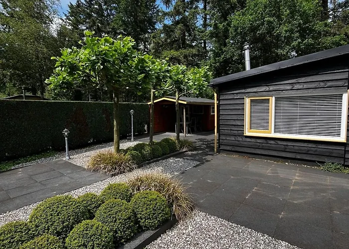 Eldorado I Near Forest On Quiet Park פוטן