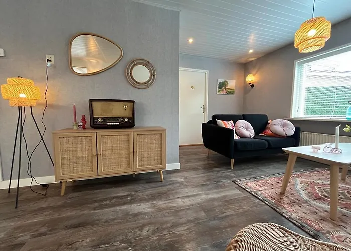 Eldorado I Near Forest On Quiet Park * פוטן