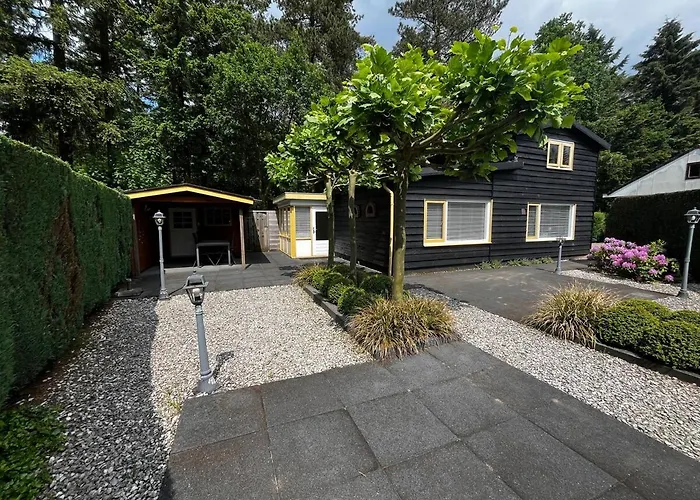 בית נופש Eldorado I Near Forest On Quiet Park